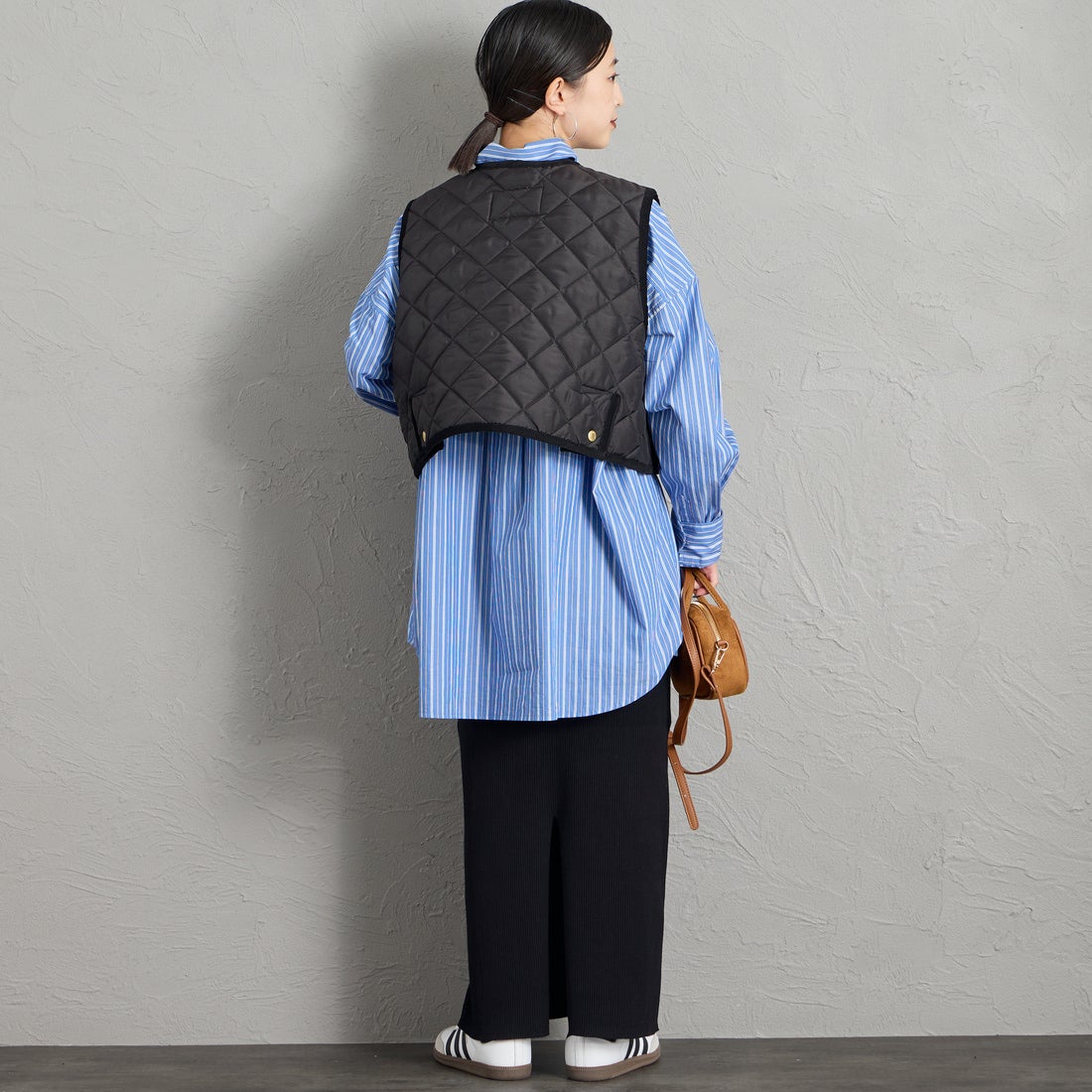 Traditional Weatherwear [トラディショナル ウェザーウェア] ARKLEY GILET / アークリー ジレ [APQVS0308AA] AA01 BK/BK &&モデル身長：150cm 着用サイズ：34&&