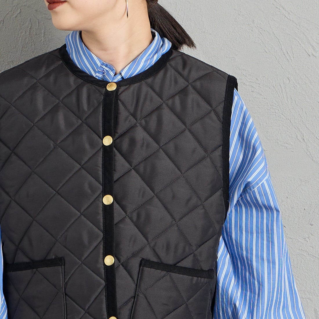Traditional Weatherwear [トラディショナル ウェザーウェア] ARKLEY GILET / アークリー ジレ [APQVS0308AA] AA01 BK/BK &&モデル身長：150cm 着用サイズ：34&&