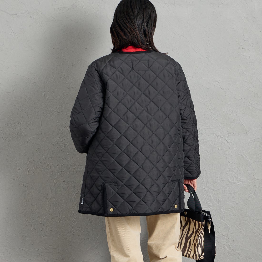 Traditional Weatherwear [トラディショナル ウェザーウェア] ARKLEY / アークリー Aライン ミドル [APQCO0485AA] AA01 BK/BK &&モデル身長：160cm 着用サイズ：34&&