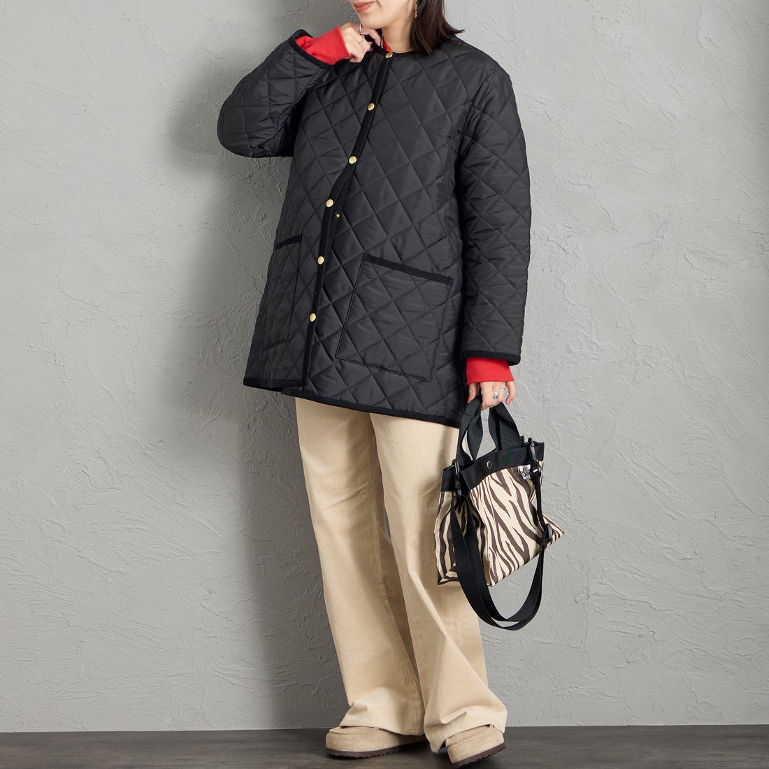 Traditional Weatherwear [トラディショナル ウェザーウェア] ARKLEY / アークリー Aライン ミドル [APQCO0485AA] AA01 BK/BK &&モデル身長：160cm 着用サイズ：34&&
