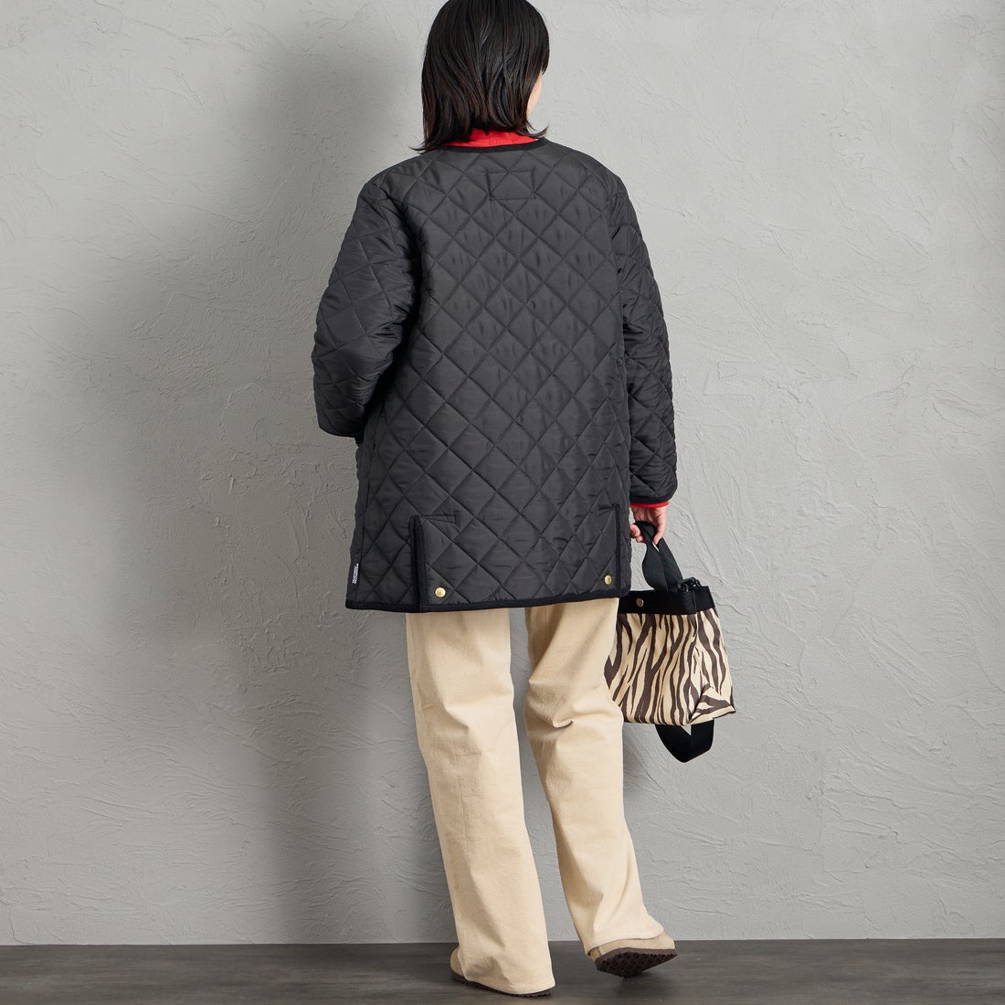 Traditional Weatherwear [トラディショナル ウェザーウェア] ARKLEY / アークリー Aライン ミドル [APQCO0485AA] AA01 BK/BK &&モデル身長：160cm 着用サイズ：34&&