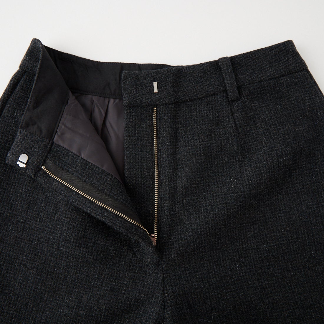 anuke [アンヌーク] ヘリンボーン ショートパンツ [62620718] C/GRY