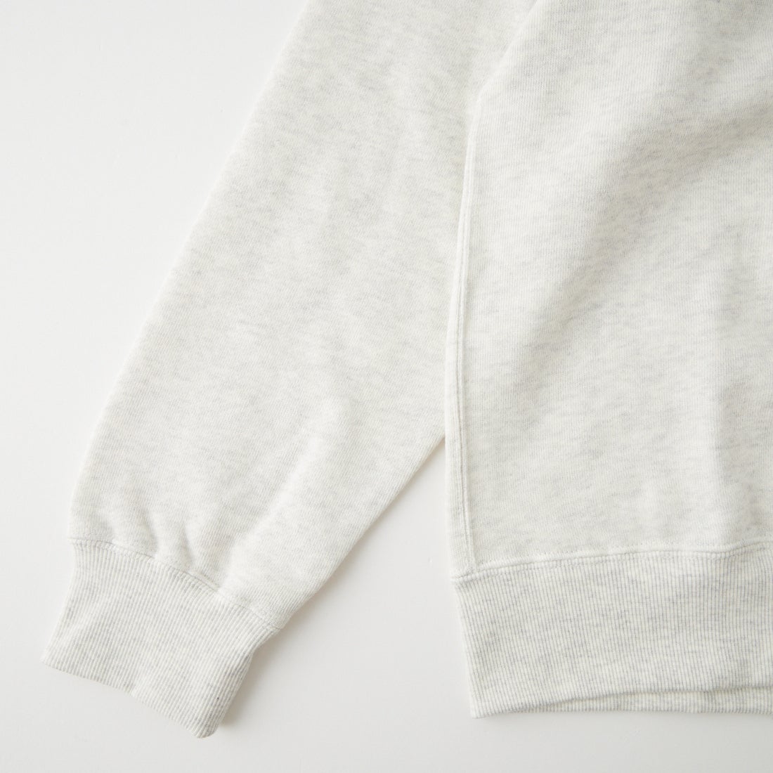 Hanes [ヘインズ] クルーネックスウェットシャツ [HM4CE001] 01H H.WHIT