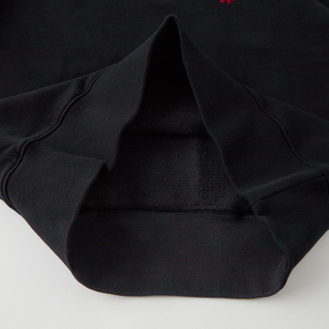 MAISON KITSUNE [メゾン キツネ] プロフィール フォックス ジップ ポロ スウェットシャツ [MRMJS08KM0340] P199 BLACK