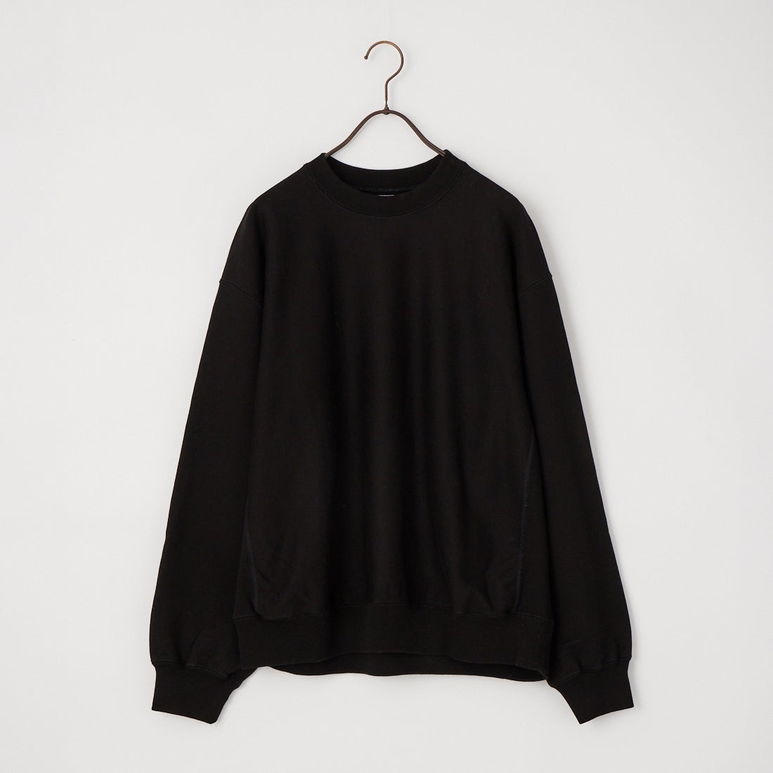 02 BLACK