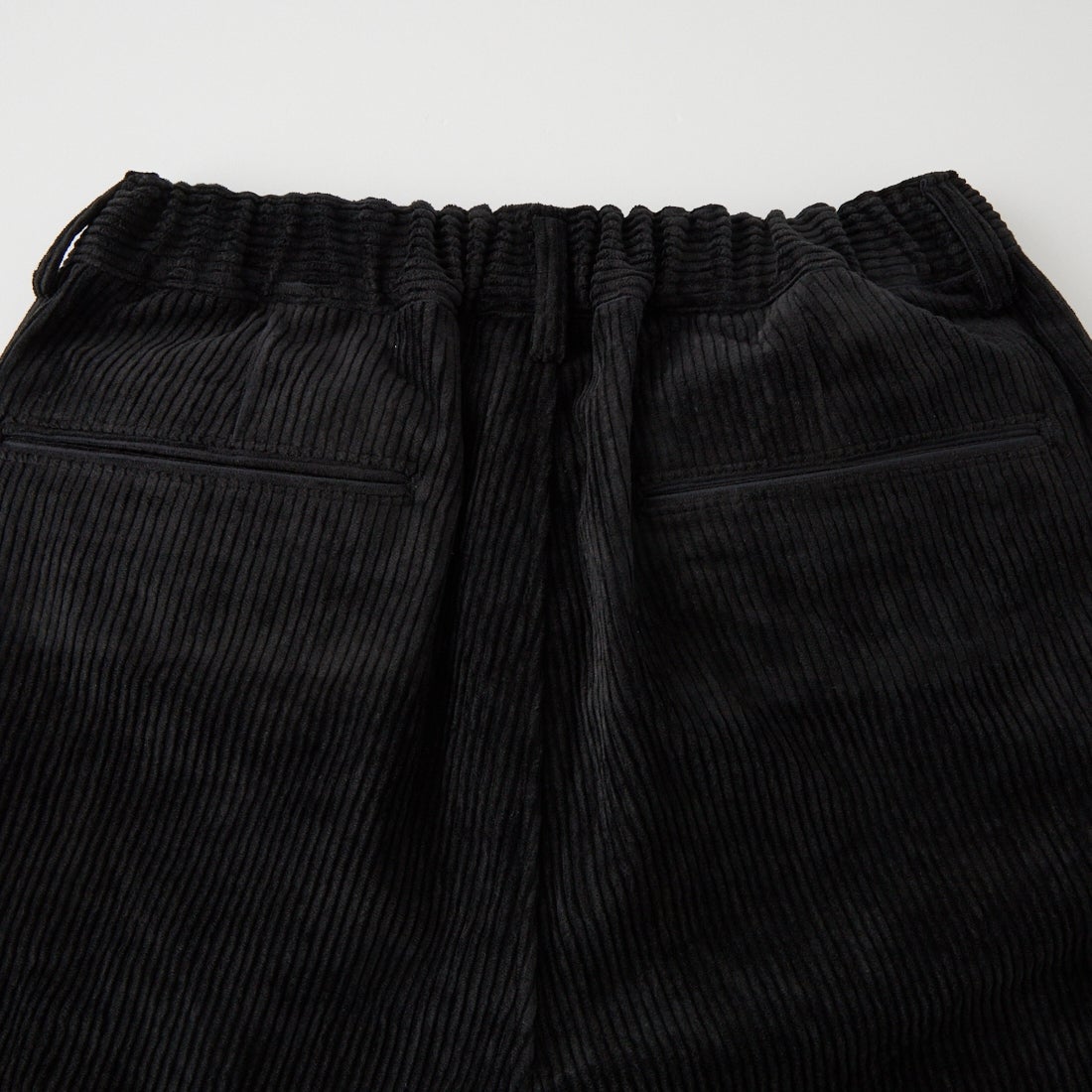STILL BY HAND [スティルバイハンド] コーデュロイ ストレートパンツ [PT03263] BLACK