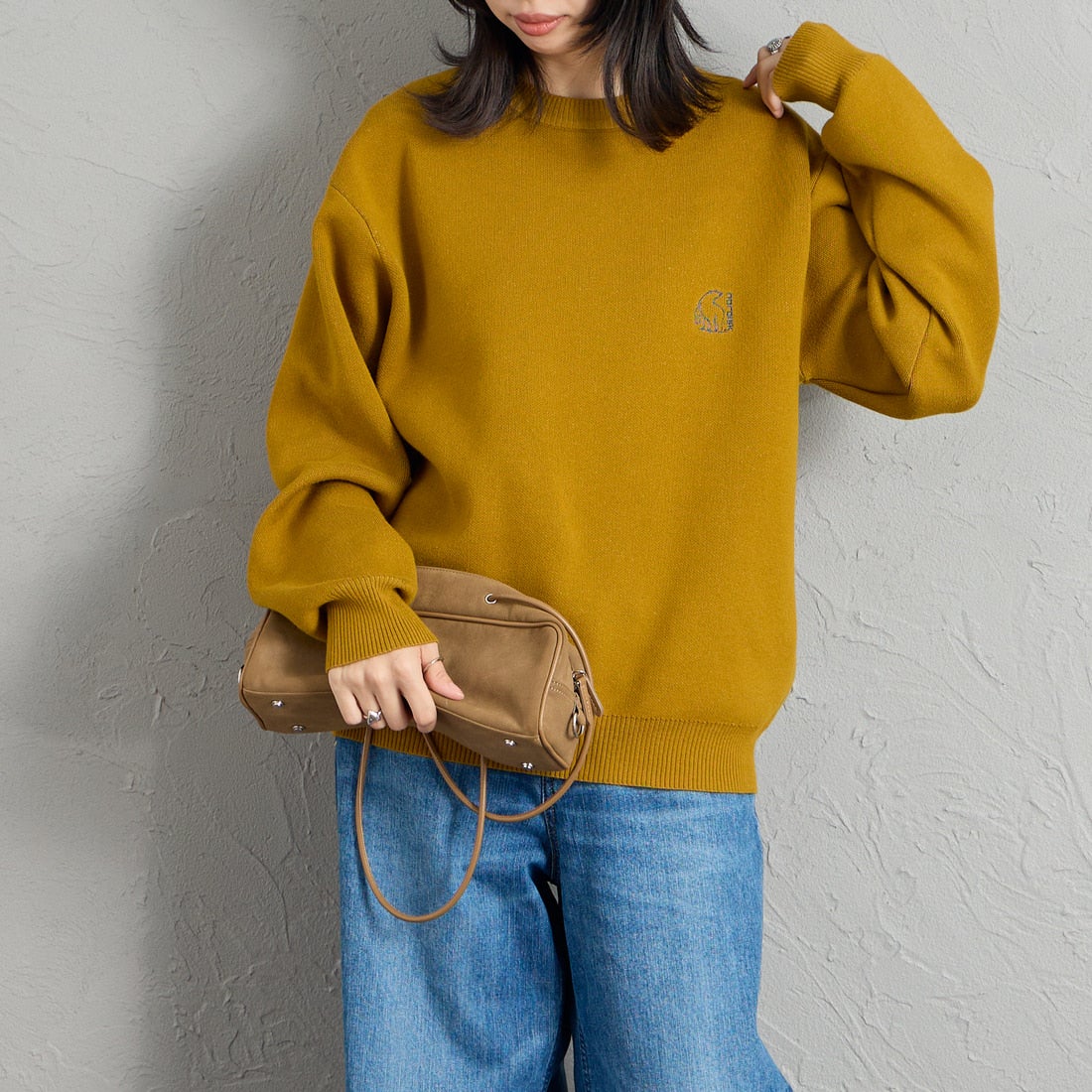 NORDISK [ノルディスク] 別注 バックデザイン ジャガードロゴニット [NU21801-JF] MUSTARD &&モデル身長：162cm 着用サイズ：S&&