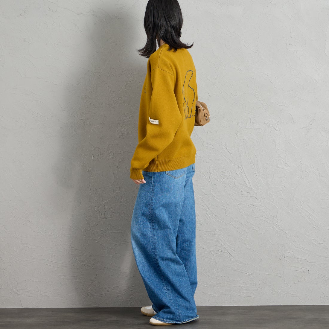 NORDISK [ノルディスク] 別注 バックデザイン ジャガードロゴニット [NU21801-JF] MUSTARD &&モデル身長：162cm 着用サイズ：S&&