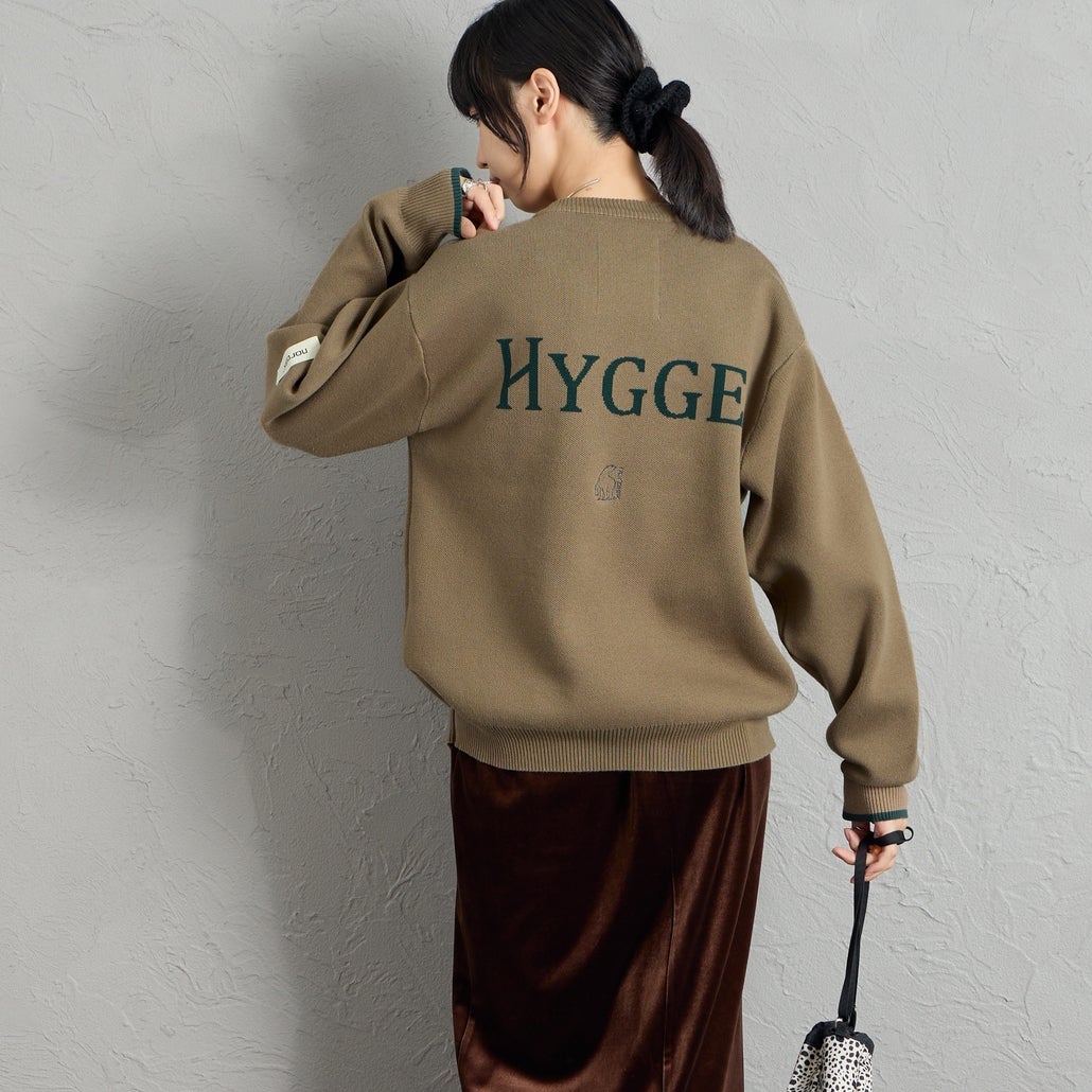 NORDISK [ノルディスク] 別注 HYGGE バックロゴジャガードニット [NU21802-JF] BEIGE &&モデル身長：162cm 着用サイズ：S&&