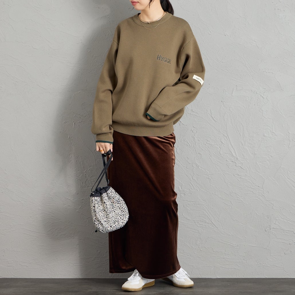 NORDISK [ノルディスク] 別注 HYGGE バックロゴジャガードニット [NU21802-JF] BEIGE &&モデル身長：162cm 着用サイズ：S&&