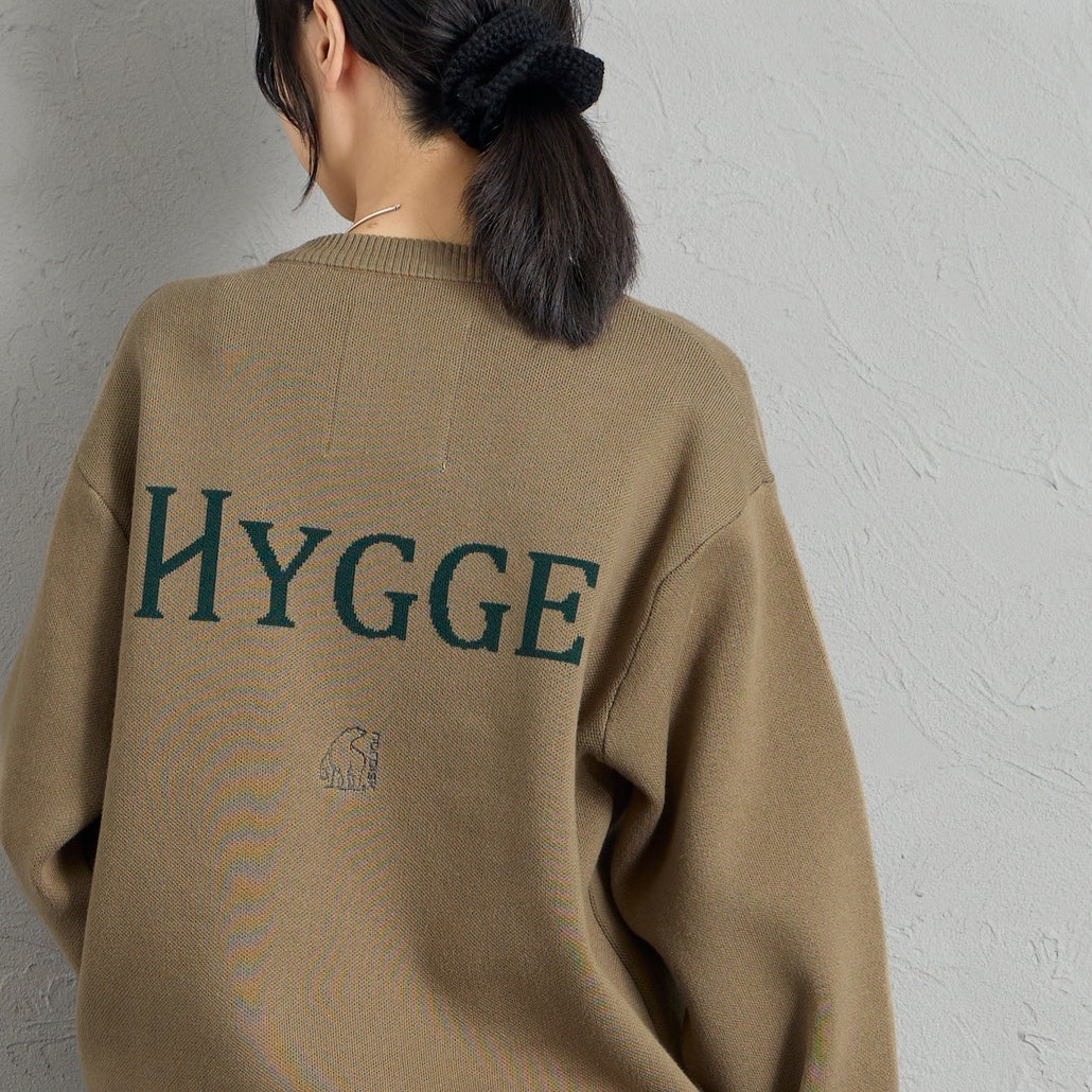 NORDISK [ノルディスク] 別注 HYGGE バックロゴジャガードニット [NU21802-JF] BEIGE &&モデル身長：162cm 着用サイズ：S&&