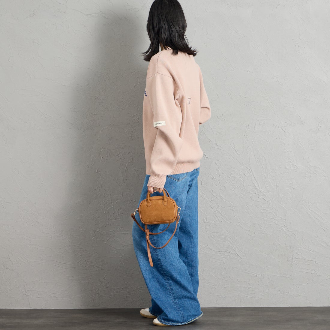 NORDISK [ノルディスク] 別注 HYGGE ジャガードロゴニット [NU21803-JF] PINK &&モデル身長：162cm 着用サイズ：S&&
