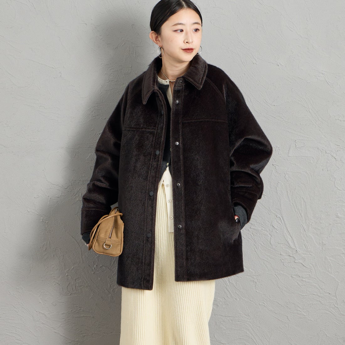 Noir Fabrik [ヌワールファブリック] ホースファー デザインジャケット [25893-HN] BROWN &&モデル身長：150cm 着用サイズ：F&&