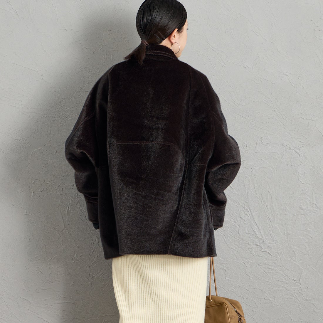 Noir Fabrik [ヌワールファブリック] ホースファー デザインジャケット [25893-HN] BROWN &&モデル身長：150cm 着用サイズ：F&&