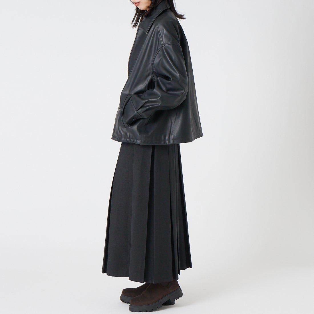 Noir Fabrik [ヌワールファブリック] バルーンレザージャケット [25917-HN] BLACK &&モデル身長：162cm 着用サイズ：F&&