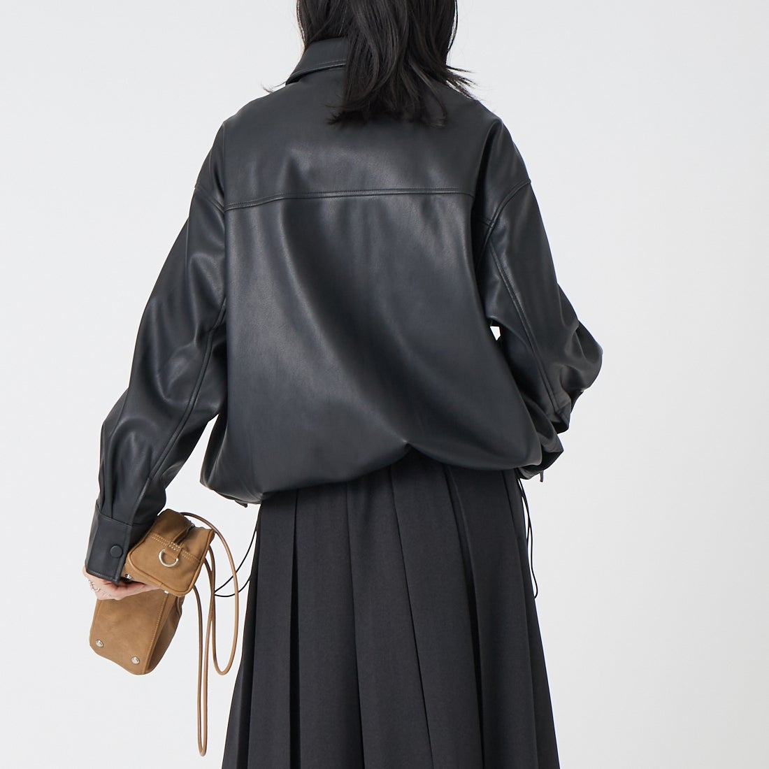 Noir Fabrik [ヌワールファブリック] バルーンレザージャケット [25917-HN] BLACK &&モデル身長：162cm 着用サイズ：F&&