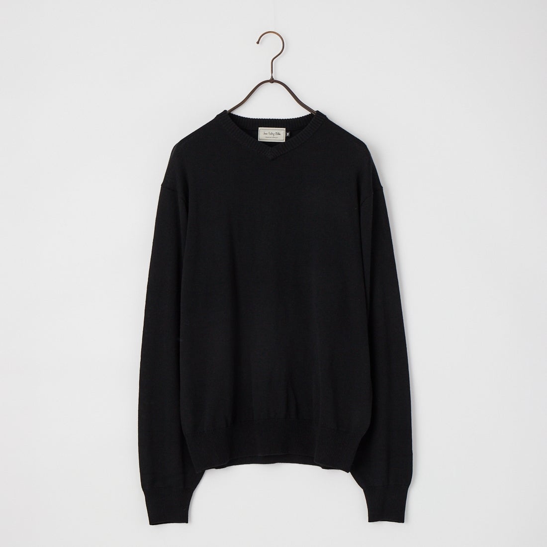 005 BLACK