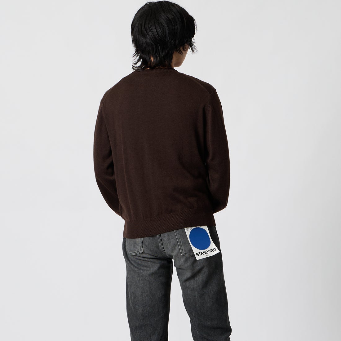 Jeans Factory Clothes [ジーンズファクトリークローズ] 12G メロウヤーン Vネックニット [26522029] 305 BROWN &&モデル身長：177cm 着用サイズ：M&&