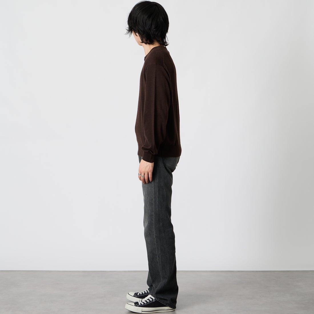 Jeans Factory Clothes [ジーンズファクトリークローズ] 12G メロウヤーン Vネックニット [26522029] 305 BROWN &&モデル身長：177cm 着用サイズ：M&&