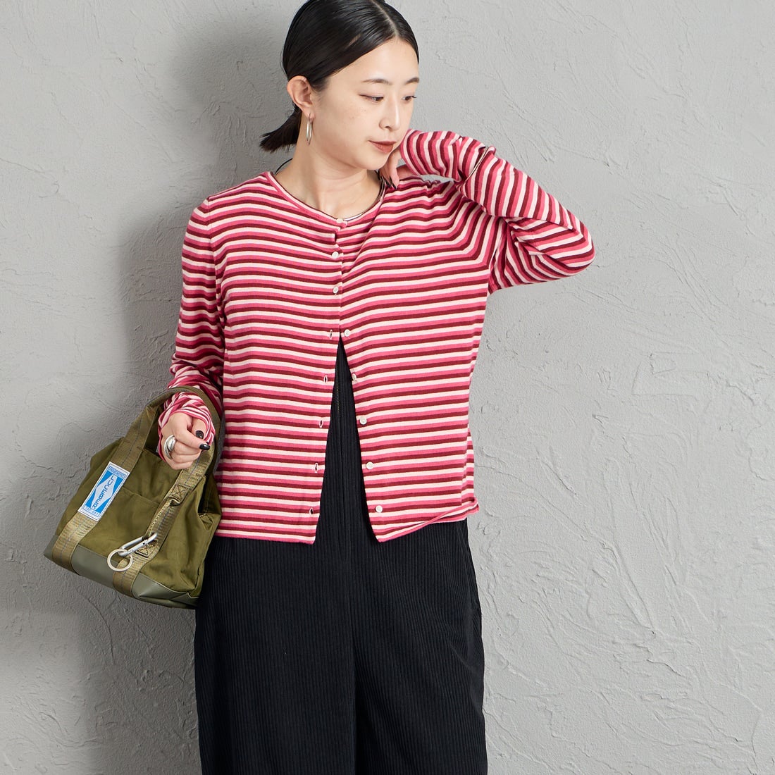 RYE TENDER [ライテンダー] 別注 マルチボーダーカーディガン [101452620-JF] PINK STRIP &&モデル身長：150cm 着用サイズ：0&&