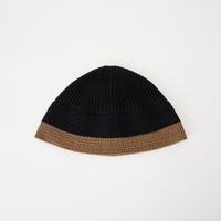 BLACK/BEIG