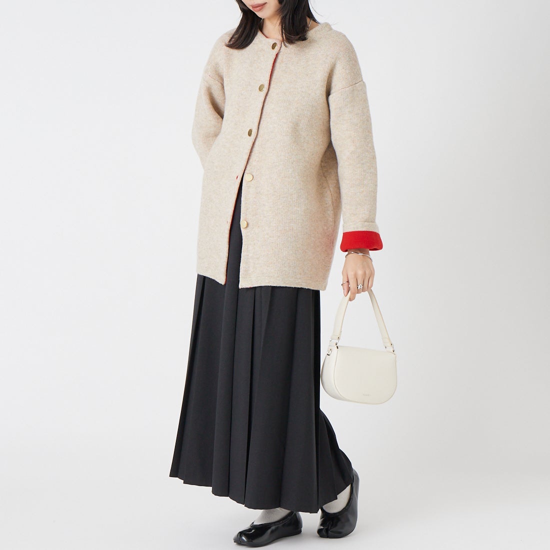 Maison de L'allure [メゾン ドゥ ラリュール] ダブルフェイスニットコート [M24131036-1] 22 BEG/RED &&モデル身長：162cm 着用サイズ：F&&
