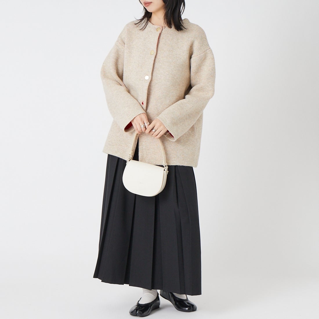 Maison de L'allure [メゾン ドゥ ラリュール] ダブルフェイスニットコート [M24131036-1] 22 BEG/RED &&モデル身長：162cm 着用サイズ：F&&