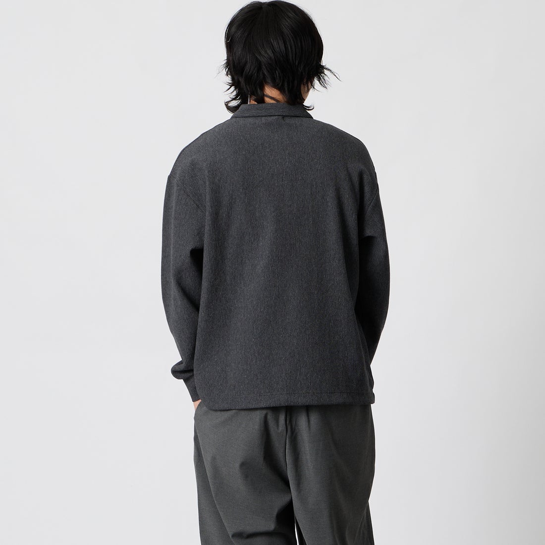 SLICK [スリック] プリーツニットドローストリングポロシャツ [5131084] 805 CHARCO &&モデル身長：177cm 着用サイズ：1&&