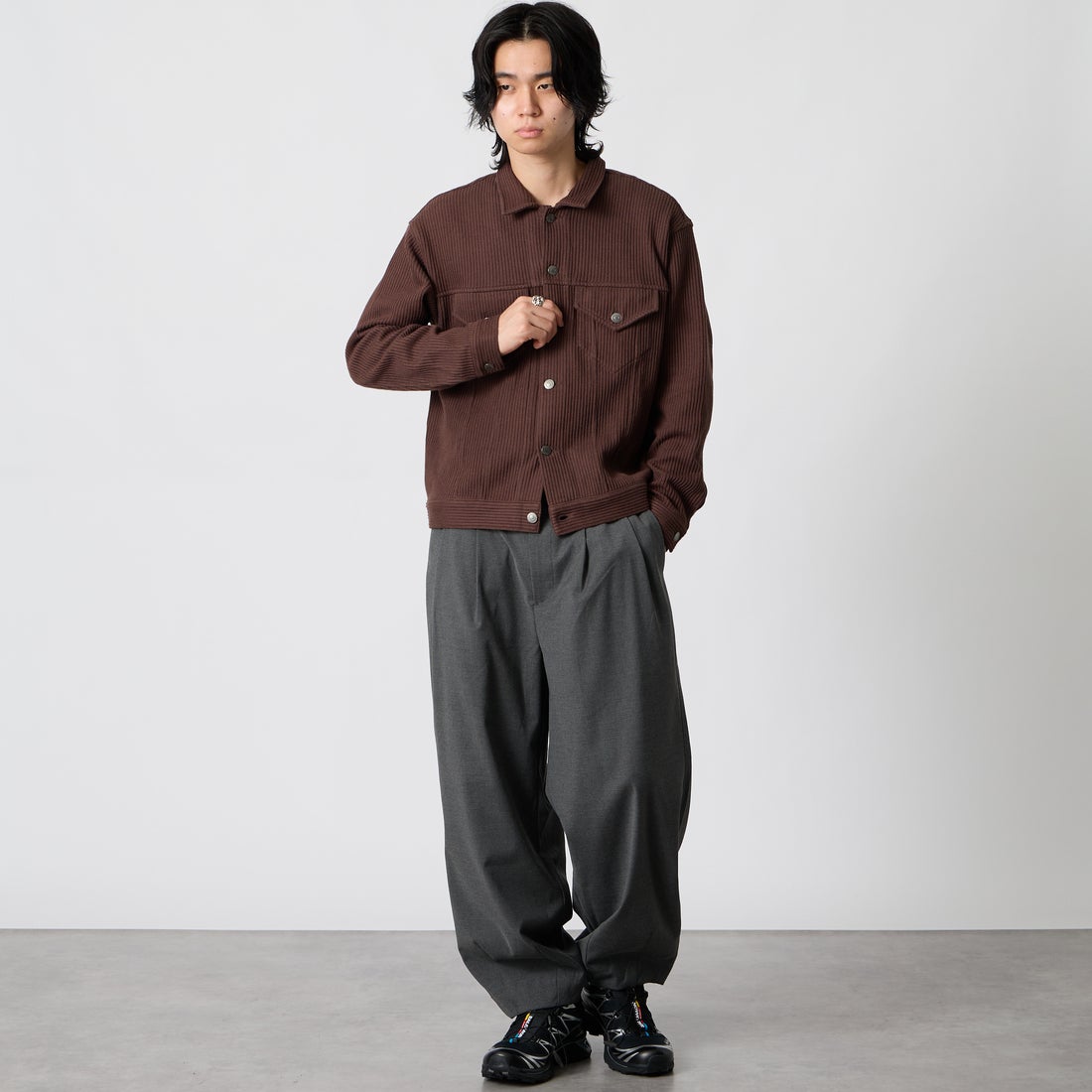 SLICK [スリック] クォーターゲージリブニット トラッカージャケット [5110333] 500 BROWN &&モデル身長：177cm 着用サイズ：1&&