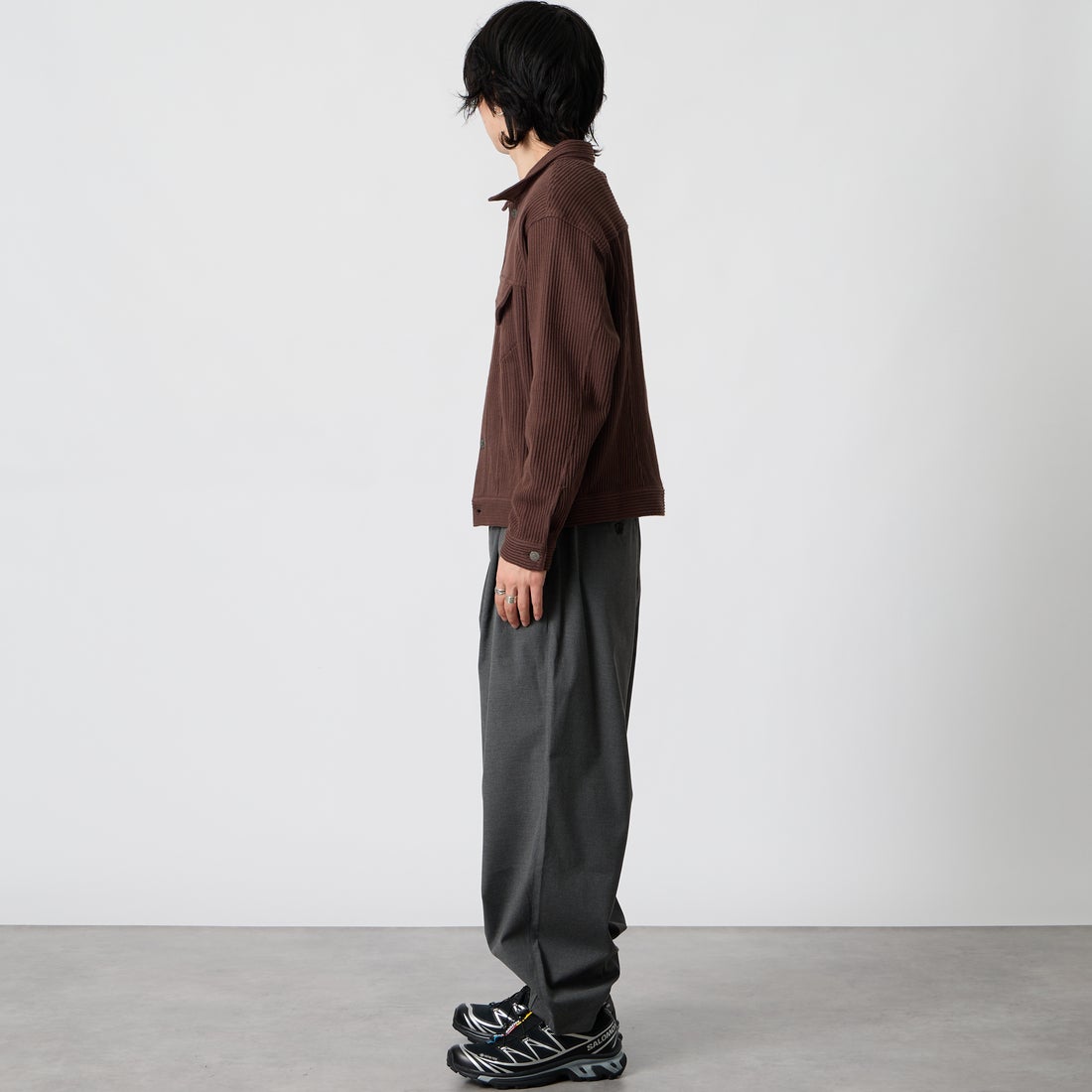 SLICK [スリック] クォーターゲージリブニット トラッカージャケット [5110333] 500 BROWN &&モデル身長：177cm 着用サイズ：1&&