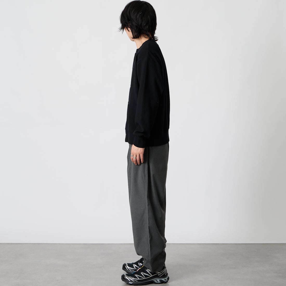 SLICK [スリック] T/Rストレッチギャバジン ツータックバルーンパンツ [5160314] 805 CHARCO &&モデル身長：177cm 着用サイズ：1&&
