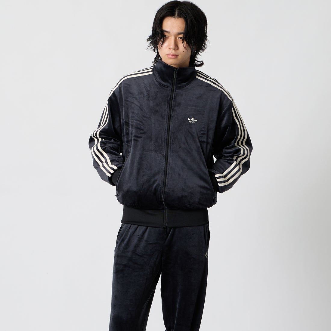 adidas Originals [アディダス オリジナルス] ファイヤーバード ベロア トラックトップ [ZQ134] LC8070 &&モデル身長：177cm 着用サイズ：M&&