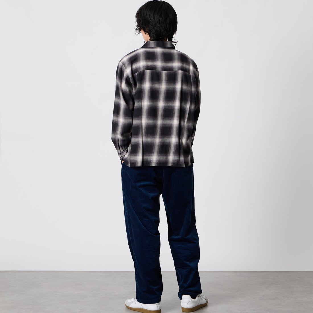 MANUAL ALPHABET [マニュアルアルファベット] オンブレチェックロングスリーブシャツ [MA-S-856] BLACK &&モデル身長：177cm 着用サイズ：2&&