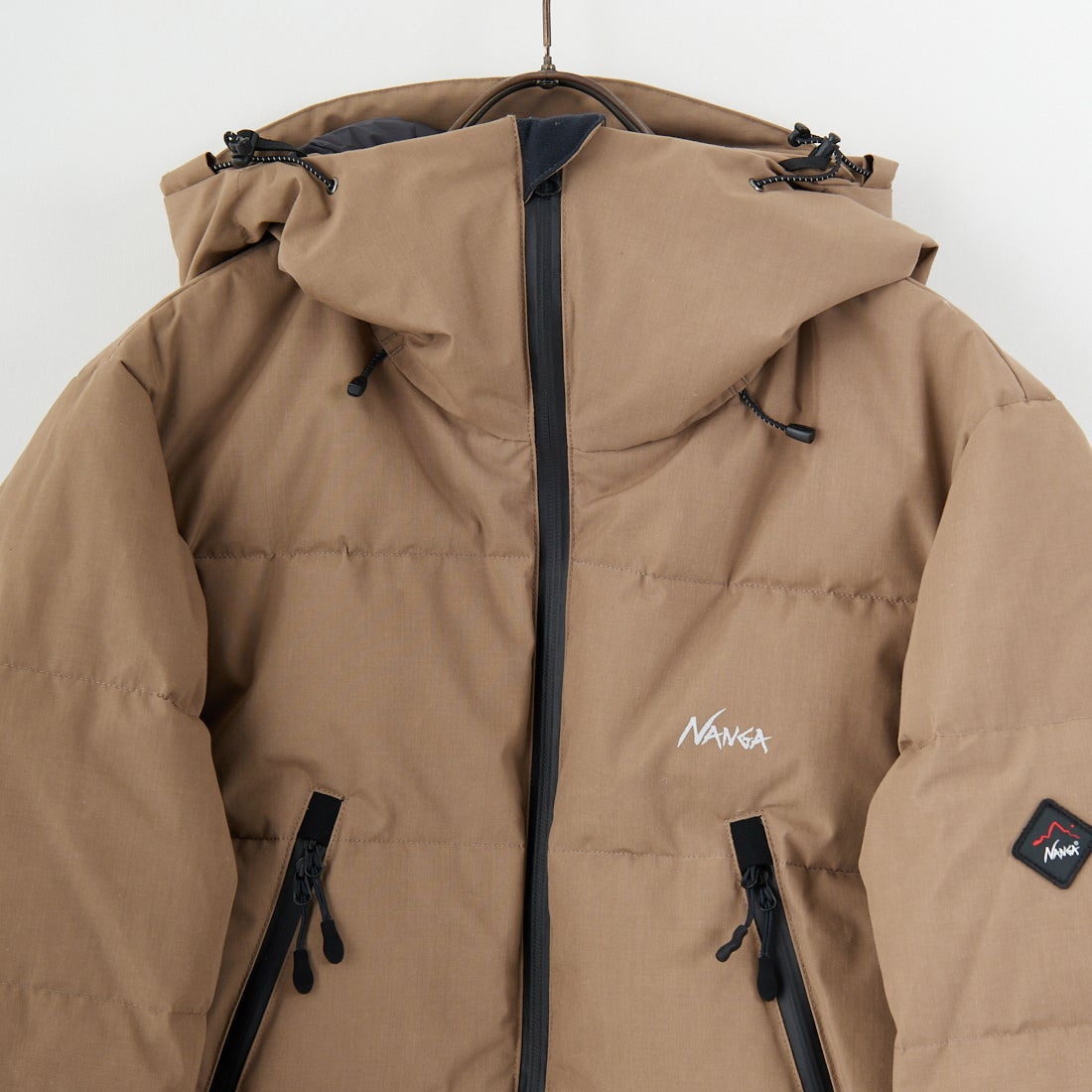 JEANSFACTORY × NANGA [ジーンズファクトリー × ナンガ] 別注 HINOC 難燃タフタダウンジャケット [JMP-264-051-JF] BEIGE