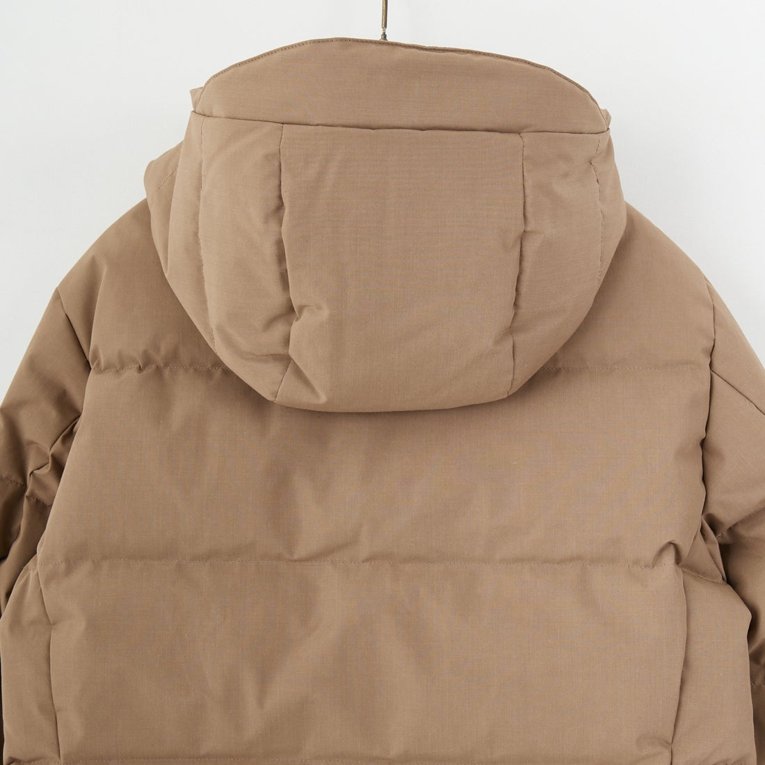 JEANSFACTORY × NANGA [ジーンズファクトリー × ナンガ] 別注 HINOC 難燃タフタダウンジャケット [JMP-264-051-JF] BEIGE
