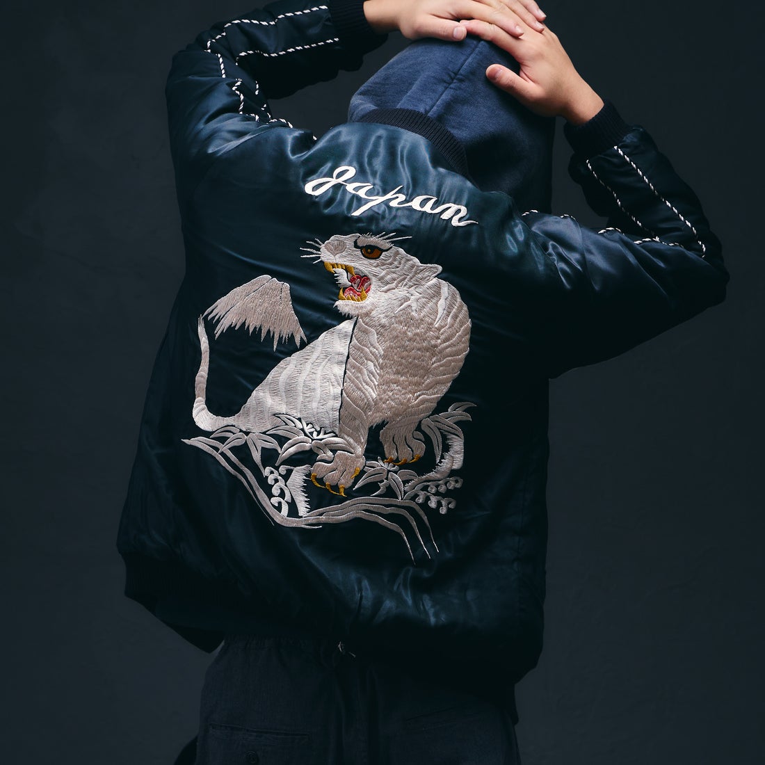 219 BLK/BL&&モデル身長：175cm 着用サイズ：L&&