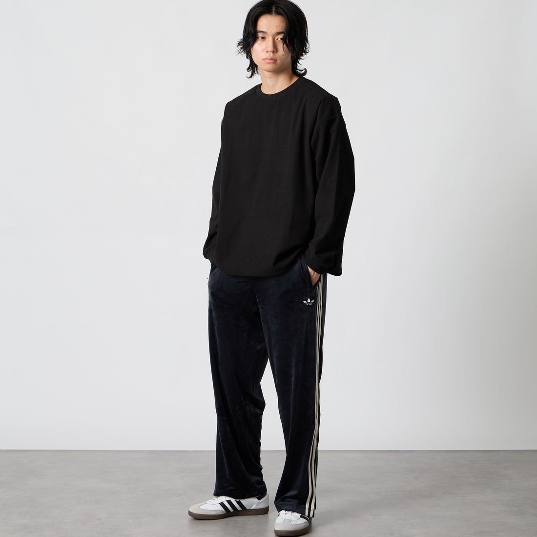 HELLO CALIF [ハローカリフ] ワッフルドロストTシャツ [351080IN] BLACK &&モデル身長：177cm 着用サイズ：M&&