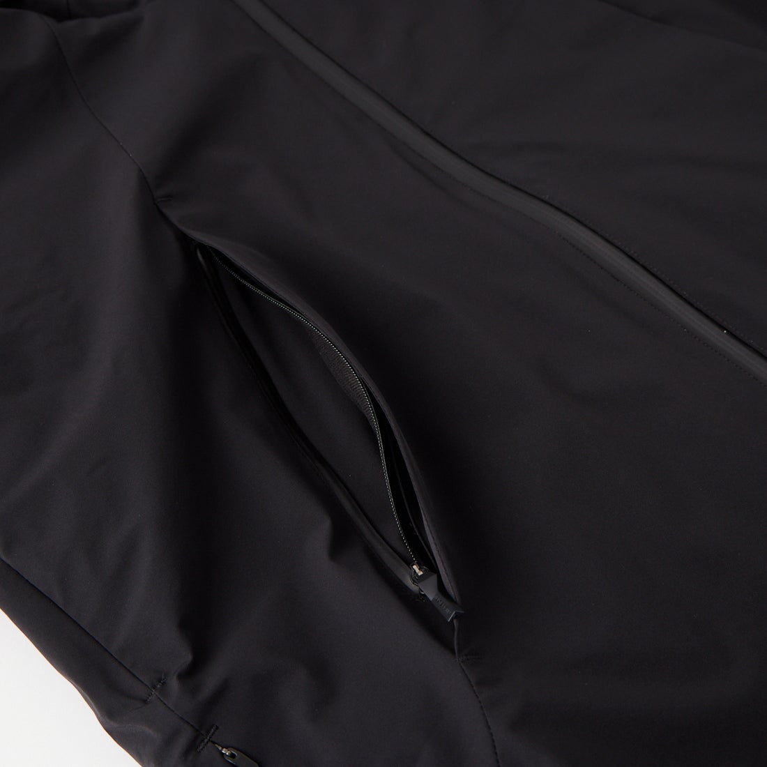 DESCENTE ALLTERRAIN [デサントオルテライン] インサレーテッドアクティブジャケット [DU6FWBA5M] BK00