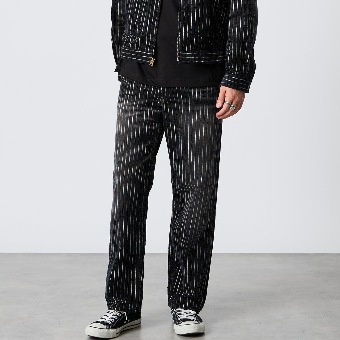Schott [ショット] インディゴ コーデュロイ パンツ [7826210007] 010 BLACK &&モデル身長：177cm 着用サイズ：30&&