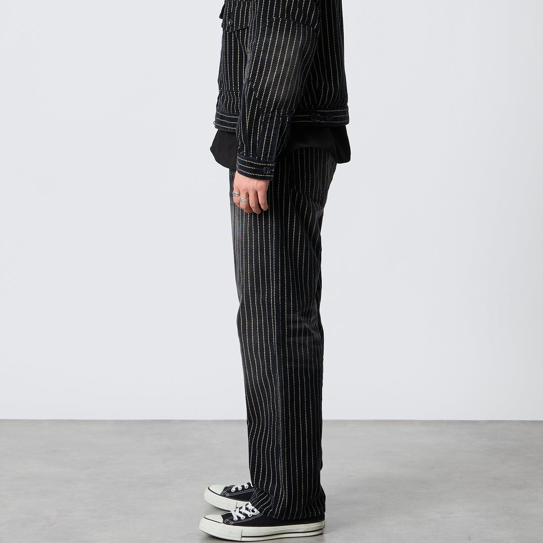 Schott [ショット] インディゴ コーデュロイ パンツ [7826210007] 010 BLACK &&モデル身長：177cm 着用サイズ：30&&