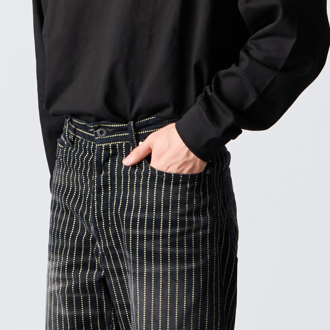Schott [ショット] インディゴ コーデュロイ パンツ [7826210007] 010 BLACK &&モデル身長：177cm 着用サイズ：30&&