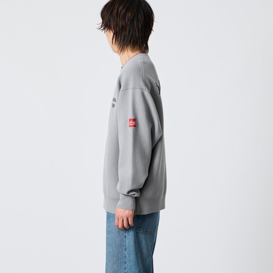 MANHATTAN PORTAGE [マンハッタンポーテージ] 別注 手描き風 バックデザインジャガードニット [26FWMP-IN93-JF] L.GRAY/PPL &&モデル身長：177cm 着用サイズ：L&&