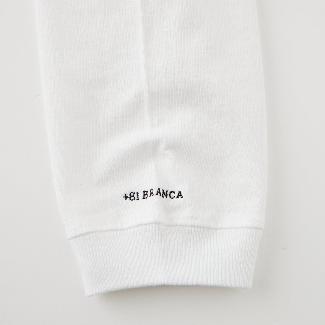 +81 BRANCA [ハチイチブランカ] THE NATIONAL GALLERY ロングスリーブTシャツ [81B-26AW-CS10] WHITE