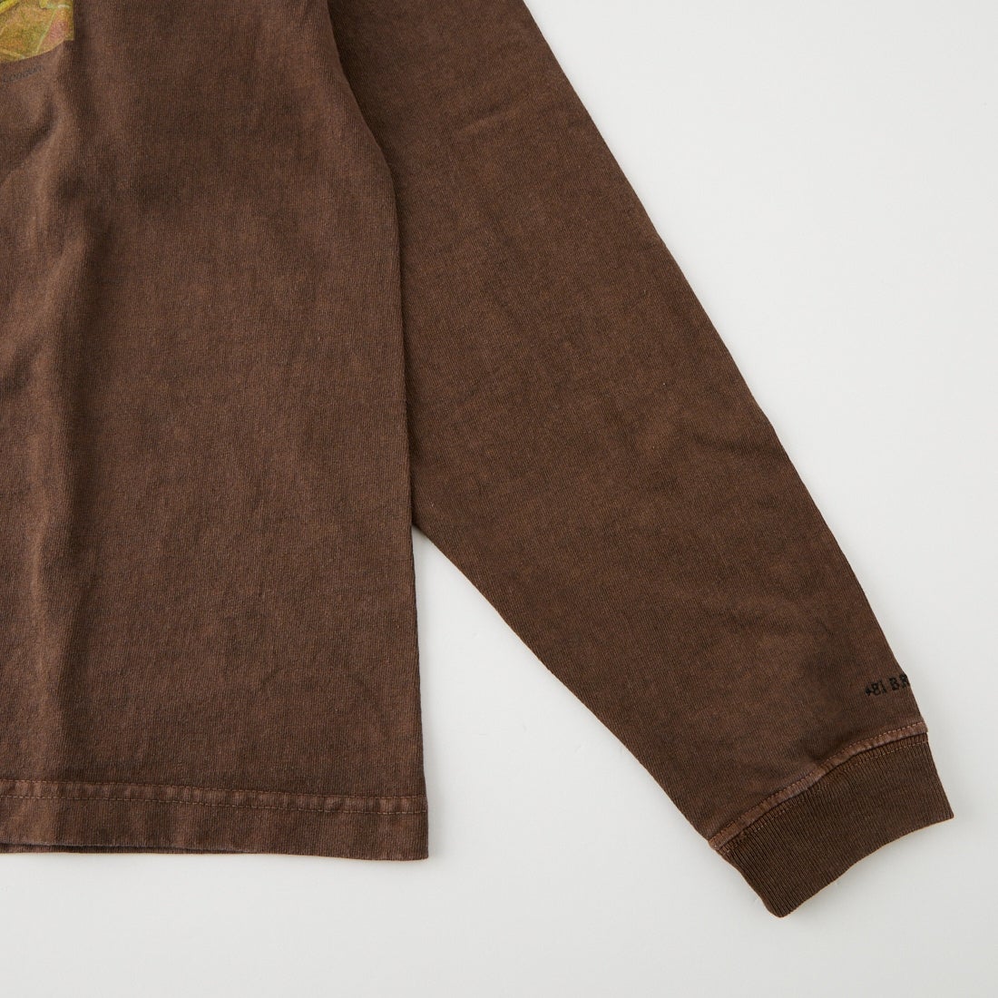 +81 BRANCA [ハチイチブランカ] THE NATIONAL GALLERY ロングスリーブTシャツ [81B-26AW-CS14] BROWN