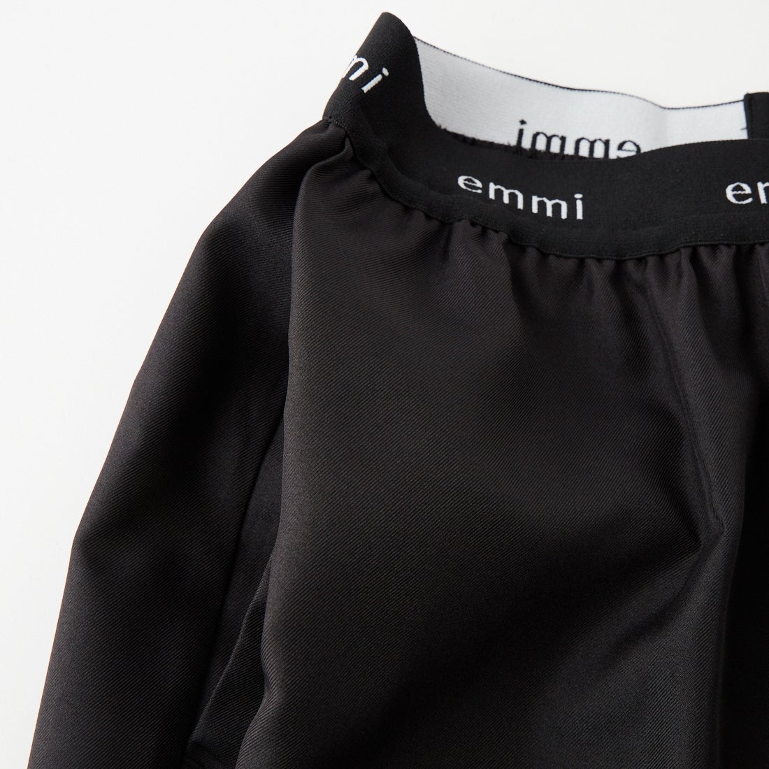 emmi [エミ] ロゴゴムジャガードタックパンツ [13WFP264094] BLK