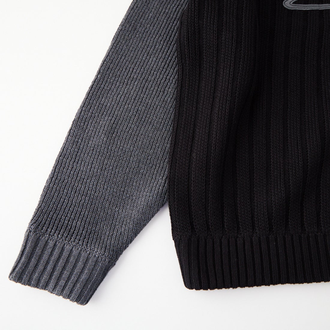 XLARGE [エクストララージ] パッチセーター [101263015002] BLACK