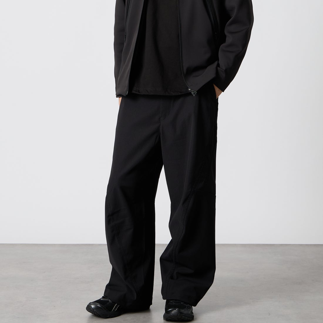 BLACK&&モデル身長：177cm 着用サイズ：M&&