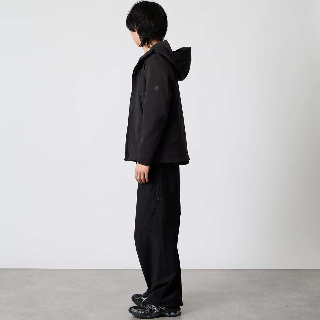 YDOT [ワイドット] 3Dテックトラウザーズ バギーパンツ [YU61803] BLACK &&モデル身長：177cm 着用サイズ：M&&