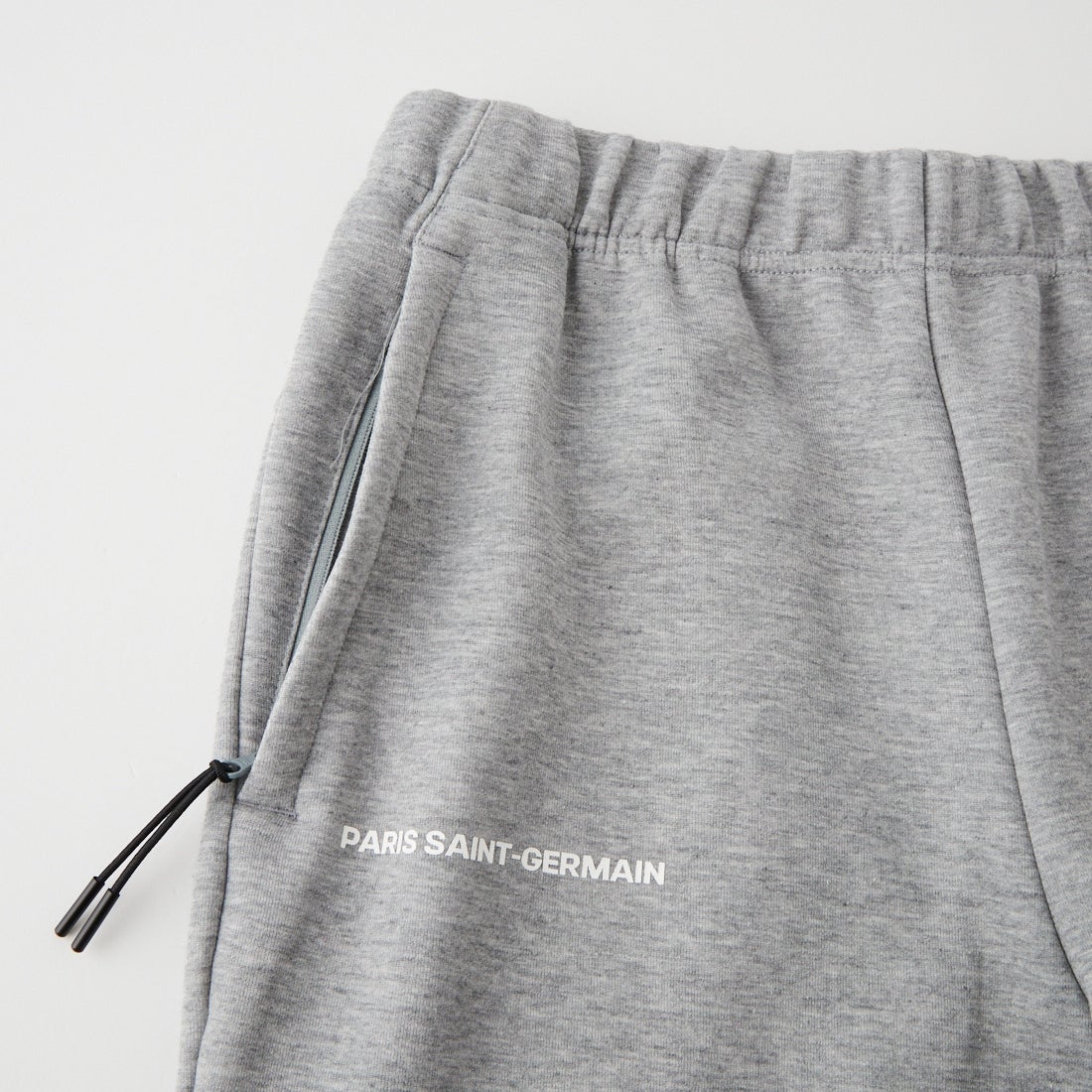 PARIS SAINT-GERMAN [パリ・サンジェルマン] テックジョガーパンツ [PS1126FW0002] H.GREY