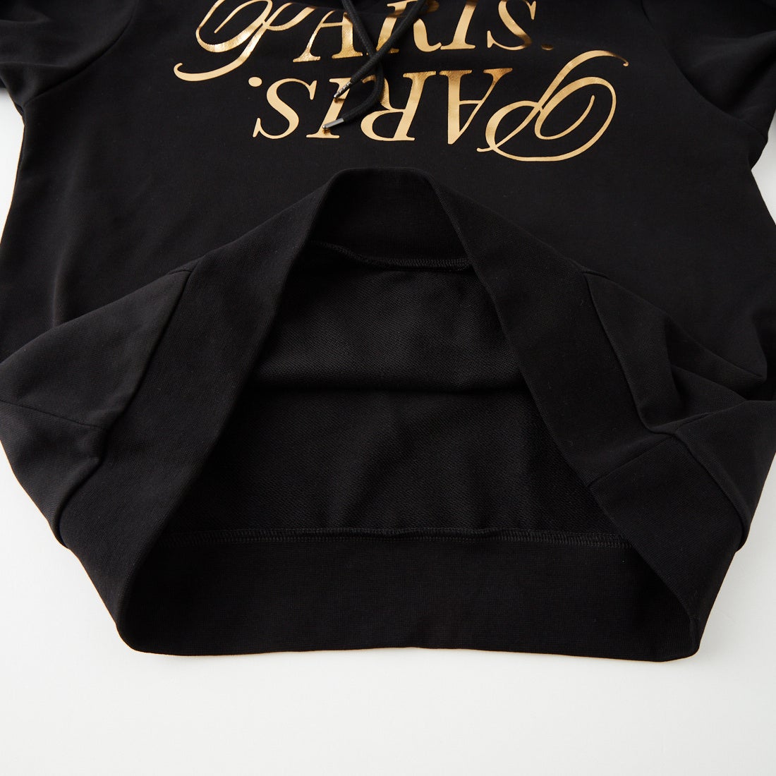 PARIS SAINT-GERMAN [パリ・サンジェルマン] プルオーバー スウェットフーディー ゴールド [PS0626FW0003] BLACK